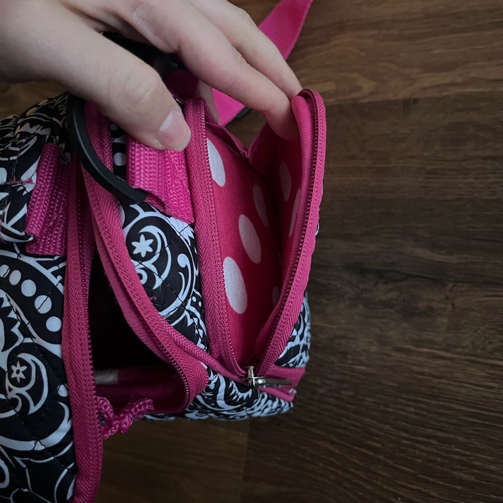 ๐ค Studio C Pink & Black Women's Camera Crossbody Bag ๐ค - Picture 6 of 6